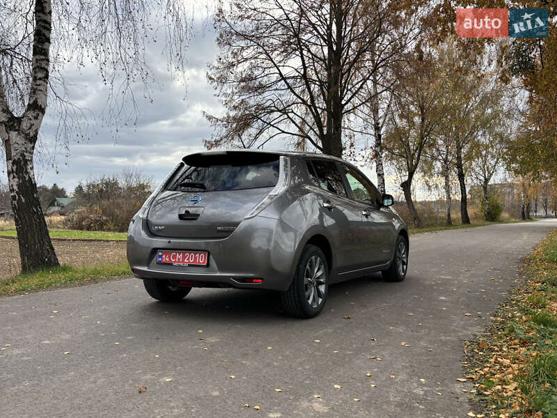 Хэтчбек Nissan Leaf 2014 в Владимире