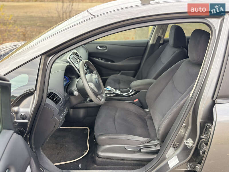 Хэтчбек Nissan Leaf 2014 в Владимире