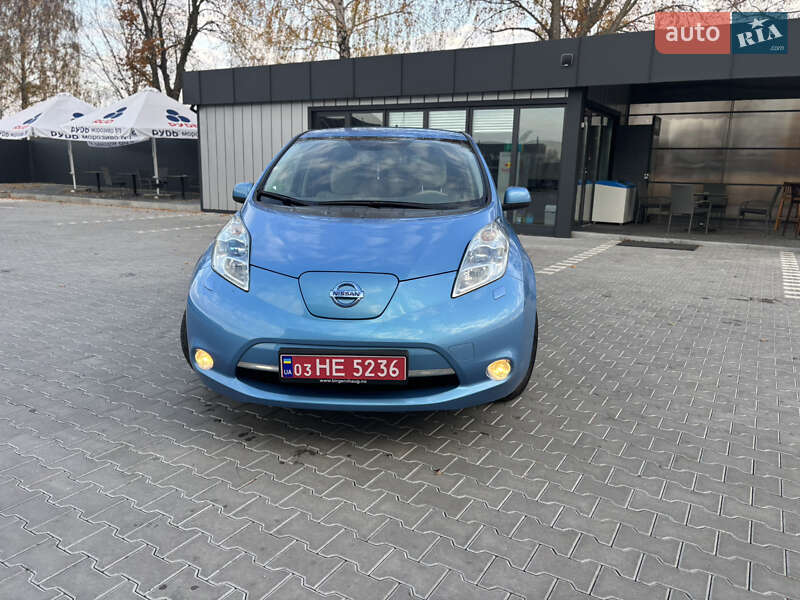 Хэтчбек Nissan Leaf 2011 в Владимире фото 2 Хэтчбек Nissan Leaf 2011 в Владимире