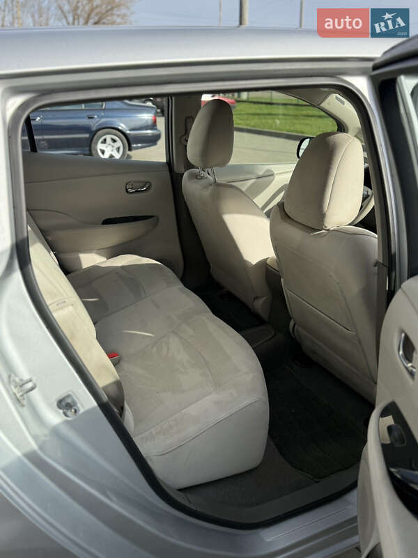 Хэтчбек Nissan Leaf 2012 в Радехове фото 16 Хэтчбек Nissan Leaf 2012 в Радехове
