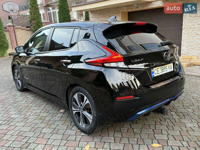 Хэтчбек Nissan Leaf 2018 в Черновцах