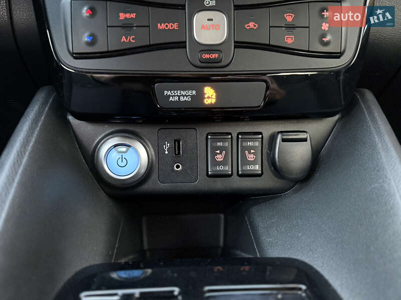 Хэтчбек Nissan Leaf 2018 в Черновцах