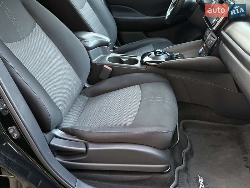 Хэтчбек Nissan Leaf 2018 в Черновцах