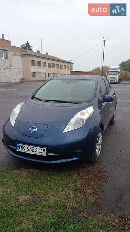 Хэтчбек Nissan Leaf 2017 в Полтаве