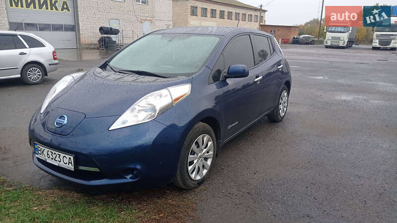 Хэтчбек Nissan Leaf 2017 в Полтаве