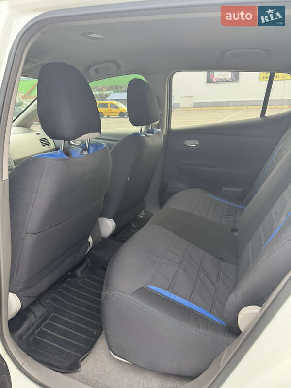 Хэтчбек Nissan Leaf 2012 в Одессе