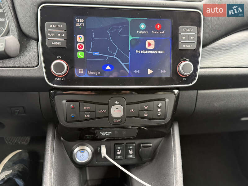 Хетчбек Nissan Leaf 2020 в Волочиську