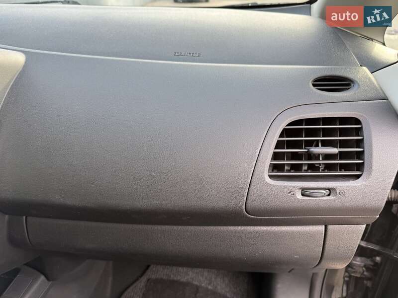 Хэтчбек Nissan Leaf 2014 в Одессе фото 27 Хэтчбек Nissan Leaf 2014 в Одессе