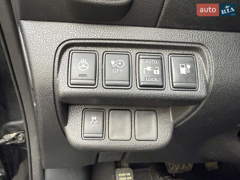 Хэтчбек Nissan Leaf 2014 в Одессе фото 35 Хэтчбек Nissan Leaf 2014 в Одессе