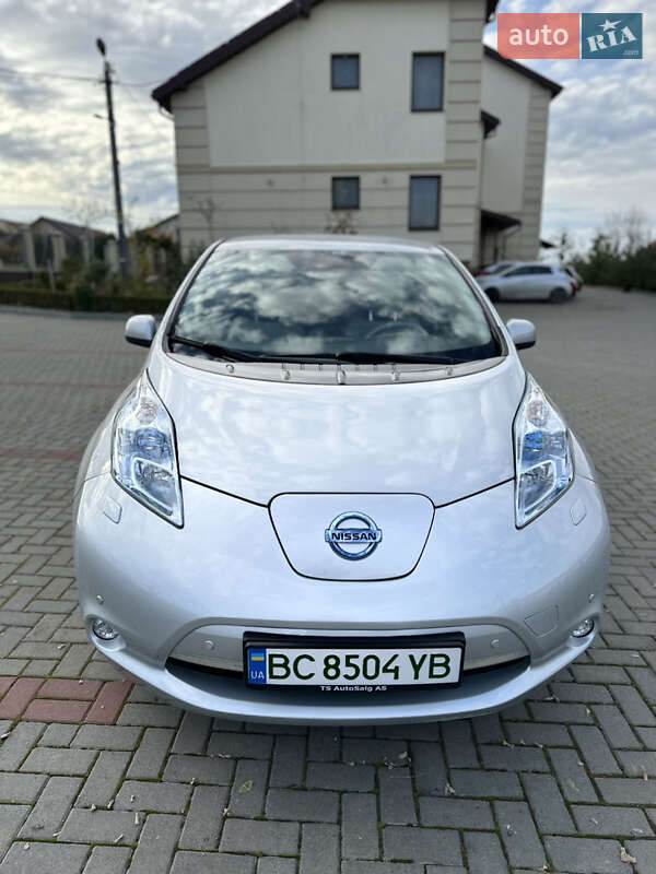 Хэтчбек Nissan Leaf 2012 в Золочеве фото 2 Хэтчбек Nissan Leaf 2012 в Золочеве