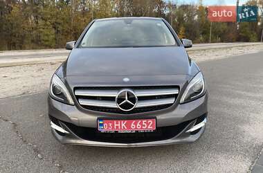 Хетчбек Nissan Leaf 2014 в Дніпрі