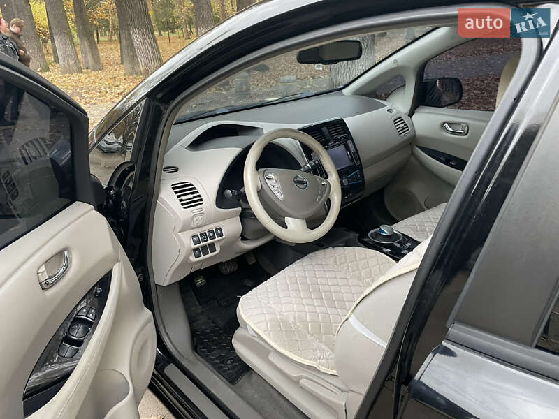 Хэтчбек Nissan Leaf 2013 в Ивано-Франковске фото 11 Хэтчбек Nissan Leaf 2013 в Ивано-Франковске