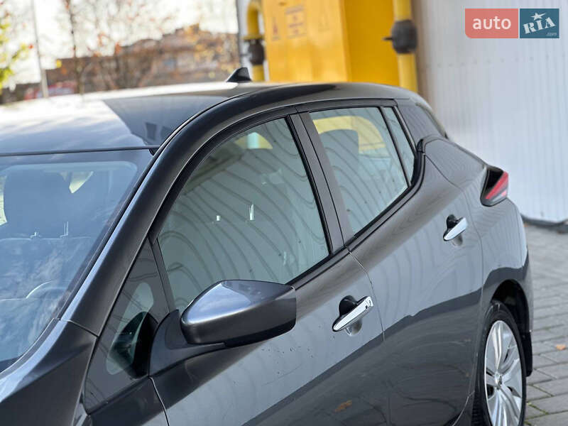 Хэтчбек Nissan Leaf 2020 в Ровно