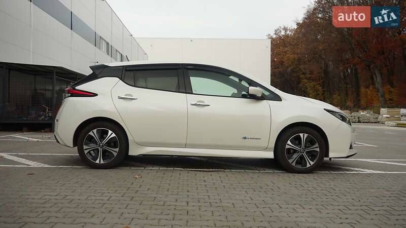 Хэтчбек Nissan Leaf 2019 в Львове фото 3 Хэтчбек Nissan Leaf 2019 в Львове