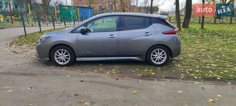 Хетчбек Nissan Leaf 2018 в Харкові