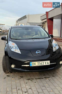 Хэтчбек Nissan Leaf 2013 в Ровно