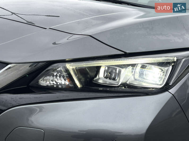 Хэтчбек Nissan Leaf 2020 в Дрогобыче