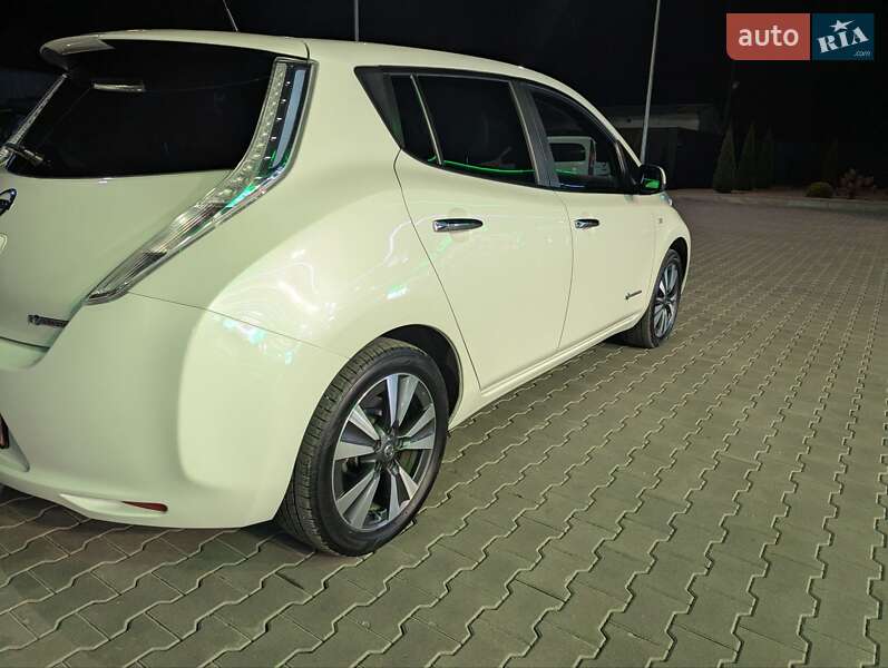 Хэтчбек Nissan Leaf 2016 в Луцке фото 8 Хэтчбек Nissan Leaf 2016 в Луцке