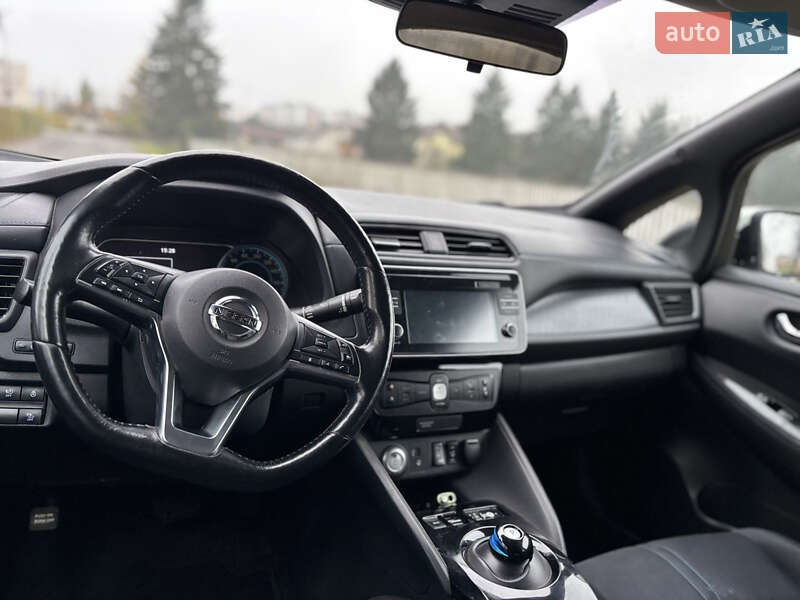 Хэтчбек Nissan Leaf 2018 в Житомире фото 7 Хэтчбек Nissan Leaf 2018 в Житомире