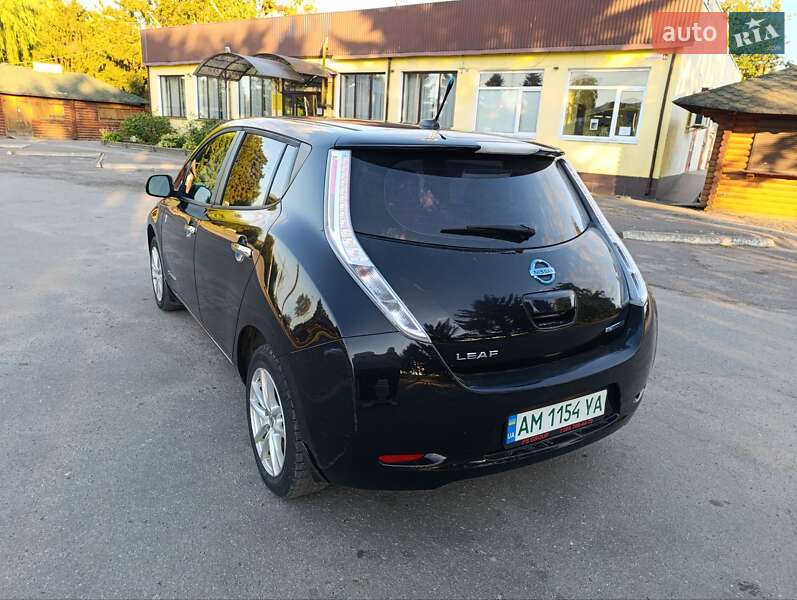 Хэтчбек Nissan Leaf 2013 в Любаре