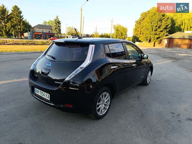 Хэтчбек Nissan Leaf 2013 в Любаре
