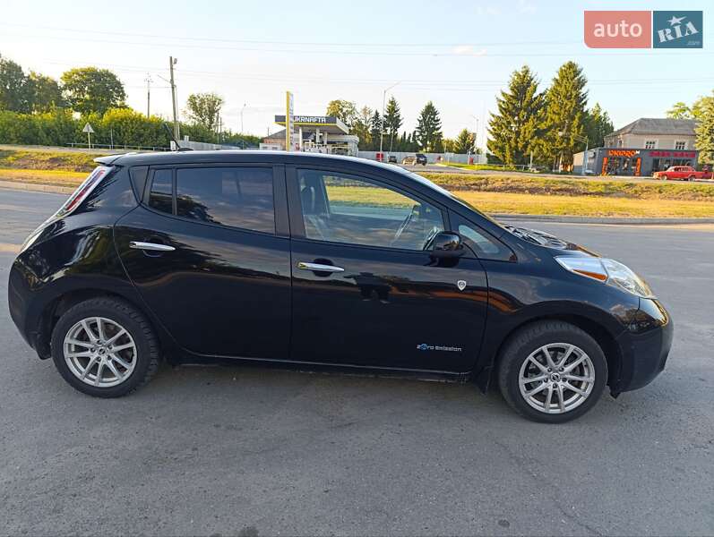 Хэтчбек Nissan Leaf 2013 в Любаре