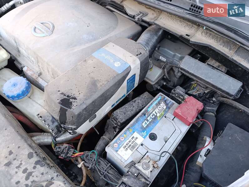 Хэтчбек Nissan Leaf 2013 в Любаре