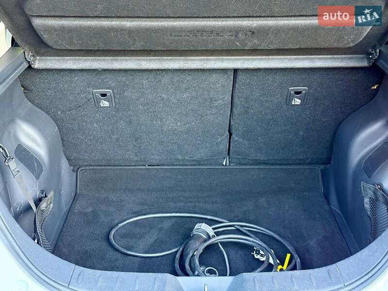 Хэтчбек Nissan Leaf 2022 в Самборе фото 13 Хэтчбек Nissan Leaf 2022 в Самборе