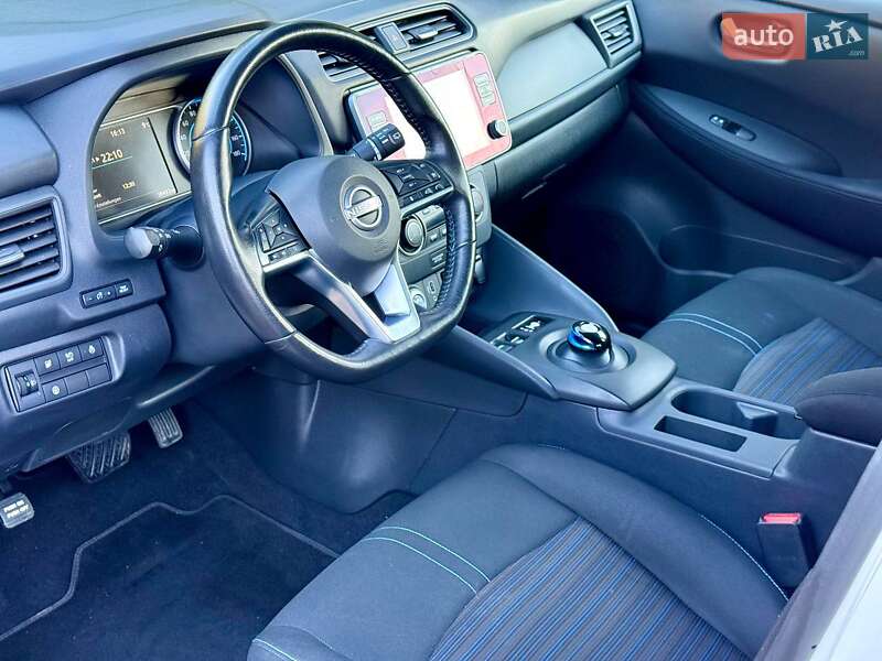 Хэтчбек Nissan Leaf 2022 в Самборе фото 20 Хэтчбек Nissan Leaf 2022 в Самборе