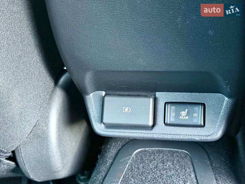 Хэтчбек Nissan Leaf 2022 в Самборе фото 25 Хэтчбек Nissan Leaf 2022 в Самборе