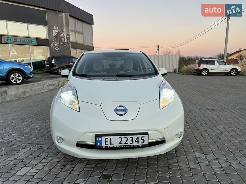 Хетчбек Nissan Leaf 2012 в Львові
