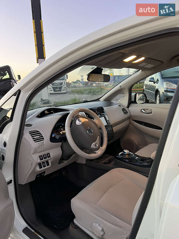 Хетчбек Nissan Leaf 2012 в Львові