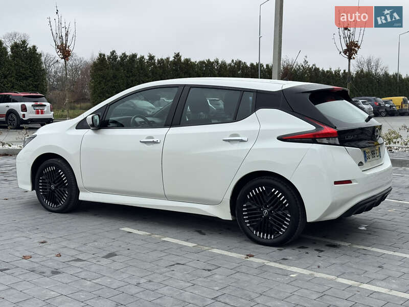 Хэтчбек Nissan Leaf 2022 в Львове