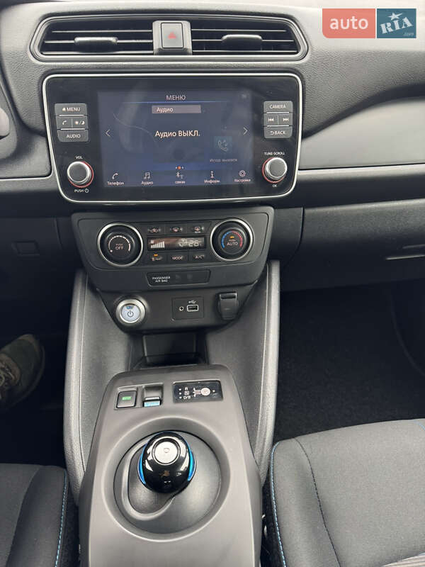 Хэтчбек Nissan Leaf 2022 в Львове