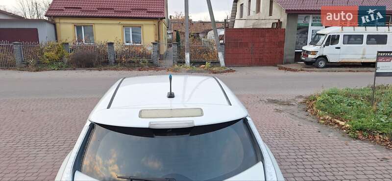 Хэтчбек Nissan Leaf 2013 в Ровно