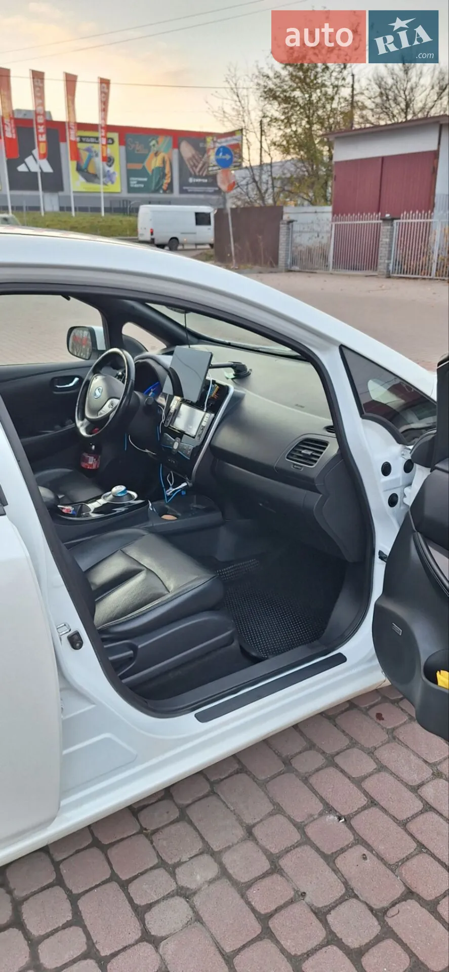 2013 Nissan Leaf - мініатюра 46