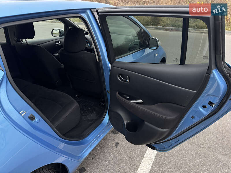 Хэтчбек Nissan Leaf 2013 в Виннице