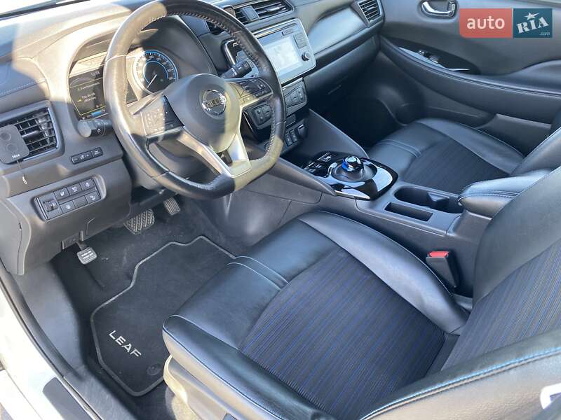 Хетчбек Nissan Leaf 2018 в Львові