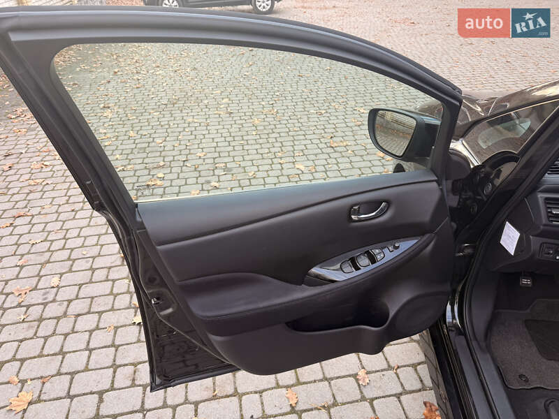 Хэтчбек Nissan Leaf 2020 в Львове фото 11 Хэтчбек Nissan Leaf 2020 в Львове