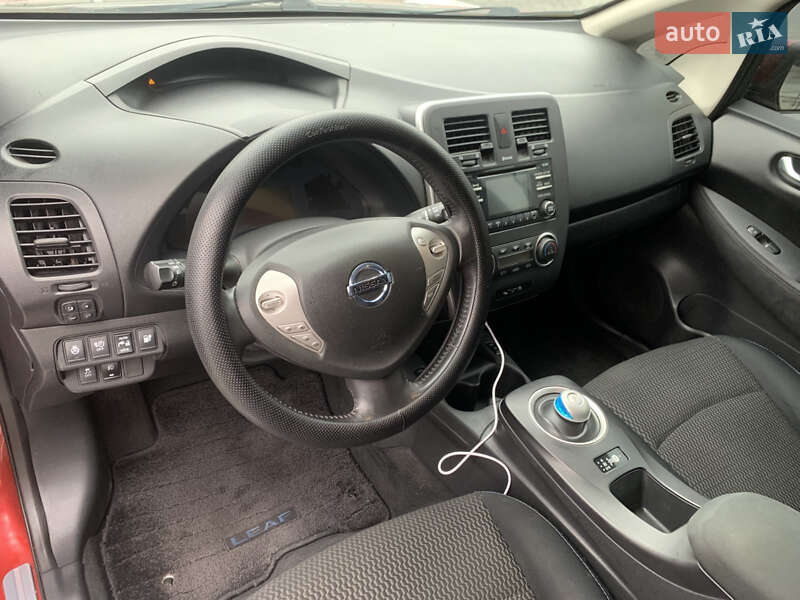 Хэтчбек Nissan Leaf 2014 в Днепре фото 26 Хэтчбек Nissan Leaf 2014 в Днепре