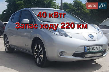Хетчбек Nissan Leaf 2012 в Житомирі