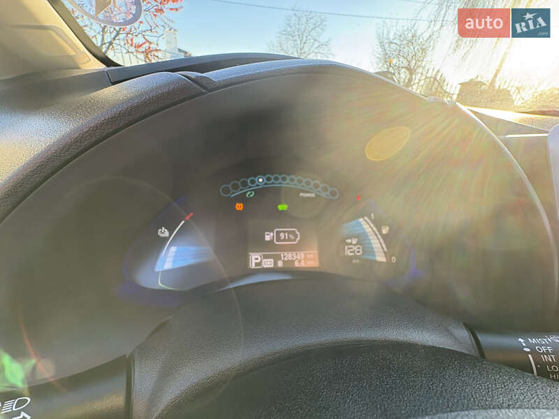 Хэтчбек Nissan Leaf 2015 в Луцке фото 25 Хэтчбек Nissan Leaf 2015 в Луцке