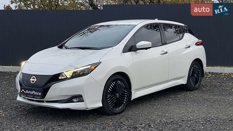Хэтчбек Nissan Leaf 2023 в Луцке