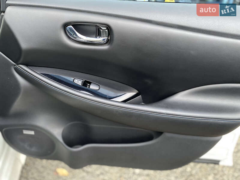 Хэтчбек Nissan Leaf 2023 в Луцке