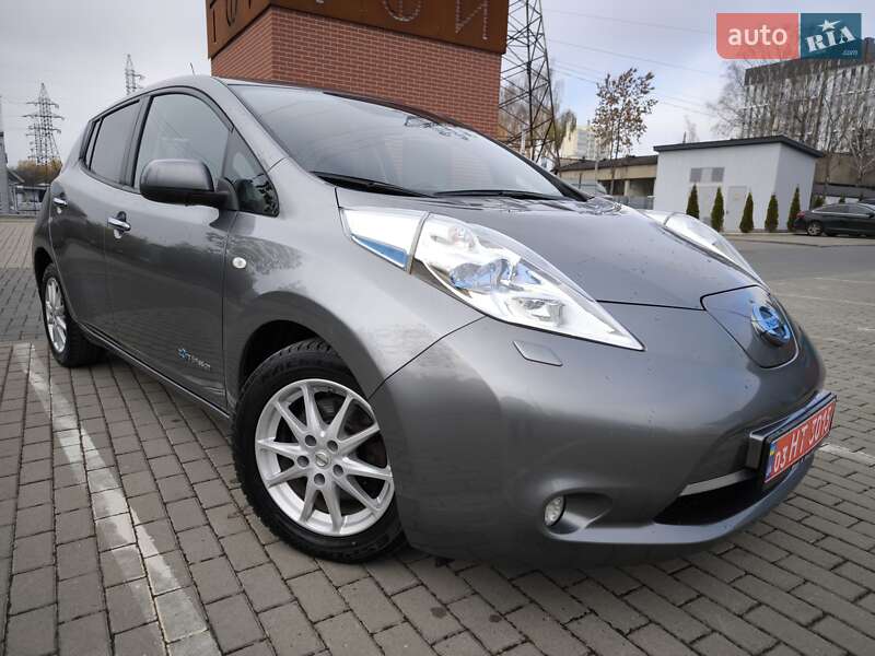 Хэтчбек Nissan Leaf 2016 в Львове