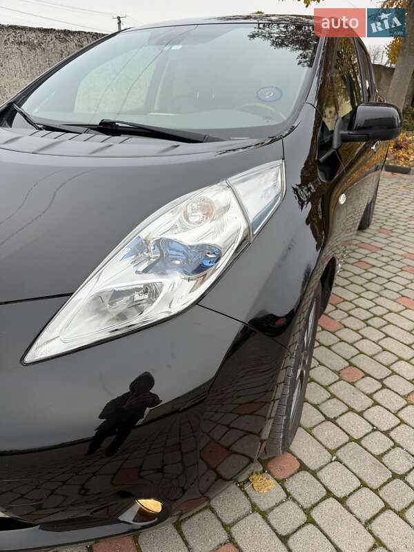 Хэтчбек Nissan Leaf 2013 в Тернополе