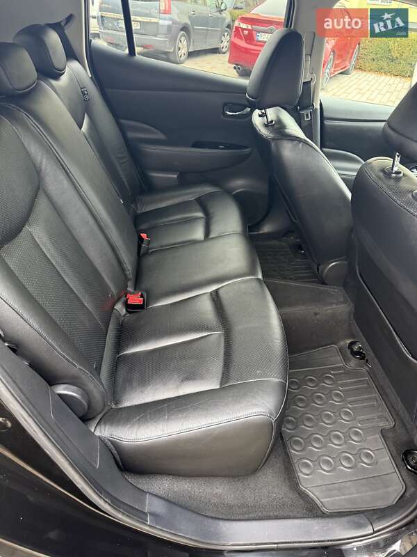 Хэтчбек Nissan Leaf 2013 в Тернополе