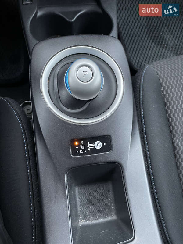 Хэтчбек Nissan Leaf 2015 в Луцке фото 22 Хэтчбек Nissan Leaf 2015 в Луцке