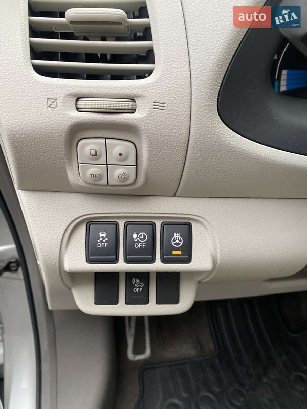 Хетчбек Nissan Leaf 2012 в Луцьку