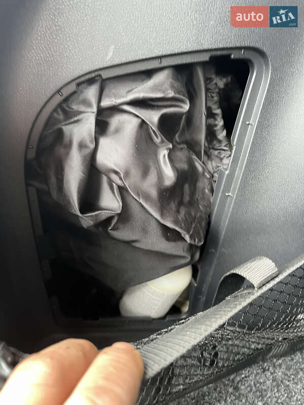 Хэтчбек Nissan Leaf 2021 в Бродах фото 64 Хэтчбек Nissan Leaf 2021 в Бродах